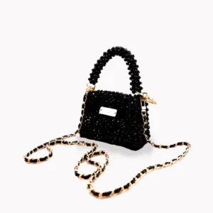 67 BOLSA MINI DE CRISTAL NEGRO BRILLANTE CON AZA NEGRA Y MARCA DORADA