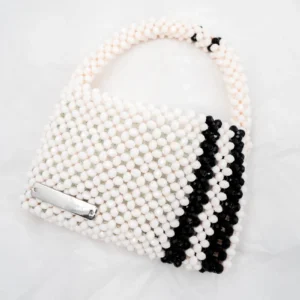 109 BOLSA MINI DE CRISTALES ROSA BABY LECHOSO NEGRO Y DOS FRANJAS DE CRISTALES NEGRAS