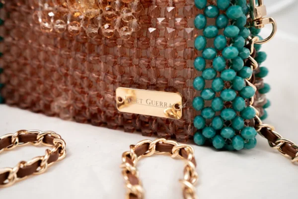 BOLSA PEQUEÑA DE CRISTALES COCOA DE OBSCURO A CLARO Y VERDE TURQUEZA