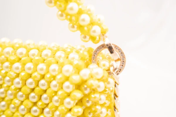 BOLSA GRANDE AMARILLO CANARIO MATE CON PERLA AMARILLA CLARO