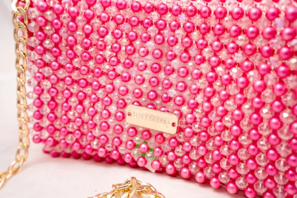 BOLSA GRANDE CON CRISTALES TRANSPARENTE TORNASOL Y PERLAS FUCSIA