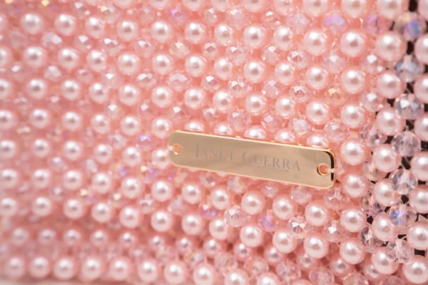 BOLSA GRANDE CON CRISTALES ROSA BABY TRANSPARENTE Y PERLA ROSA BABY