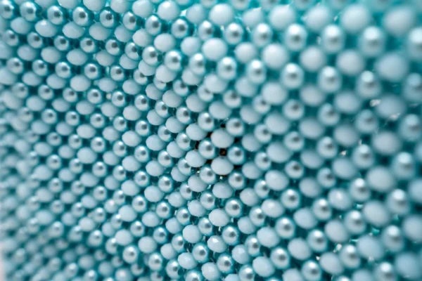 BOLSA GRANDE CON CRISTALES CELESTE MATE Y PERLA CELESTE